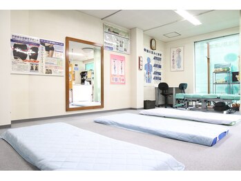 カイロプラクティック ぱすてる/●店内●