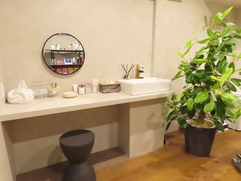 ミルズ 天神店(MillS)/メイク台