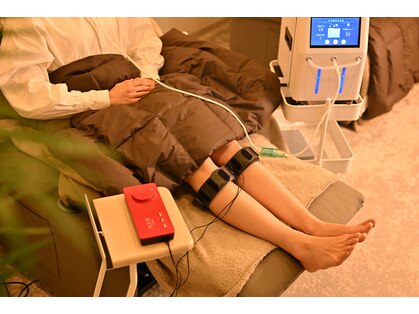 エイチエイチオー 大阪上本町(HHO)の写真