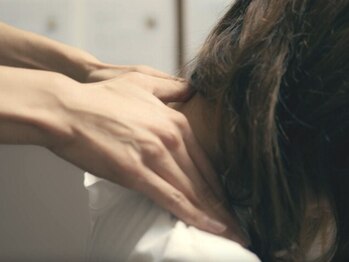 新潟頭痛専門こはく整体院の写真/目の疲れ・頭痛・首肩のコリでお悩みの方へ。当店はあなたのお悩み寄り添いながら疲れを解消致します。