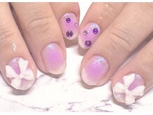 アルーシェ 平井(Alushe)/可愛さ◎パープルチークネイル