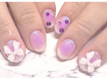 アルーシェ 平井(Alushe)/可愛さ◎パープルチークネイル