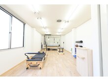 レグリス(Reglisse)の雰囲気(清潔な店内で楽しく、気持ちよく体を動かします◎)