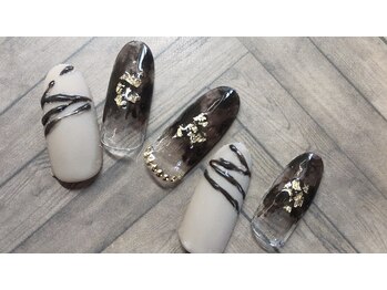 アミュレット(AMULET)/