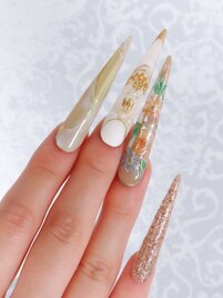 大人上品な花柄ネイル♪