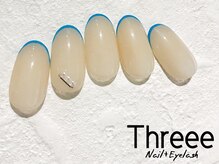 スリーネイルプラスアイラッシュ(Threee Nail+Eyelash)/細フレンチネイル