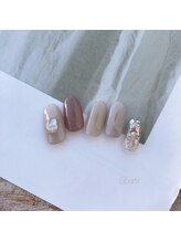 エスパルティール(Spartir)/くすみベージュワントーンネイル