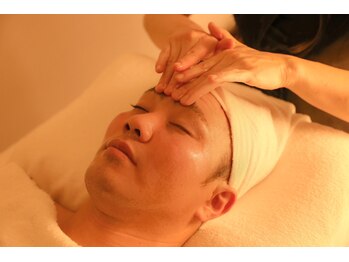 マシェリ 西麻布六本木店(MA CHeRiE.)/顔のつぼ押し・小顔マッサージ