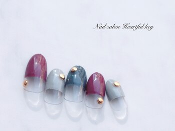 ネイルサロン ハートフルキー(Heartful key)/くすみカラーネイル¥9000