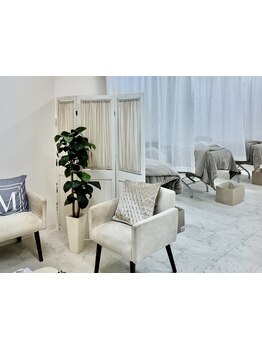 仕事帰り・早朝OKのサロン