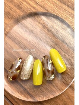 ファレノホワイト/定額ネイルデザイン/　秋冬