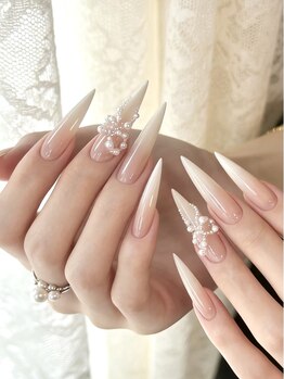 TONGTONG Nail Salonの写真/デザイン持ち込み◎大切な日のネイルもお任せ下さい♪お得な定額コースもご用意しております！