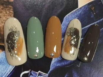 ネイルサロン リリオ(Nail Salon Ririo)/秋カラーペイント風ネイル