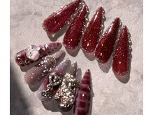 ネイルアートロイヤル(nail art ROYAL)の雰囲気（つけ放題コースは最大10個まで大中パーツ乗せほうだい☆）