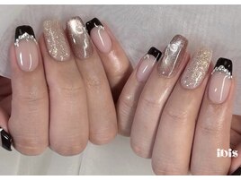 大人可愛いリボンネイル