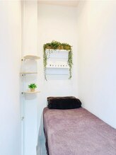 まつげエクステ専門店 キー(kiy)