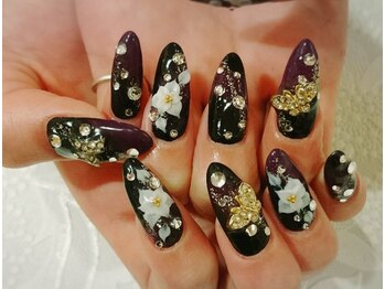 ビービーネイル(BB)/ゴージャス和柄ネイル