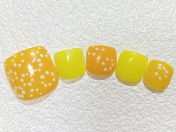 リラ(RIRA)/フットネイル8000円コース