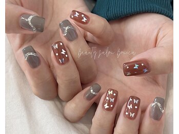 蝶々ネイル　韓国ネイル