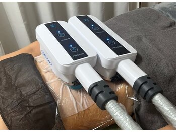 ビーアット(b-atto)の写真/《リバウンドしにくい！話題の”脂肪冷却”￥8800～》二の腕・背中・腰まわりの浮き輪肉を徹底撃☆