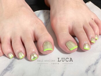 ネイルアトリエルカ(nail atelier LUCA)/W-259 ミラー×ネオンフレンチ
