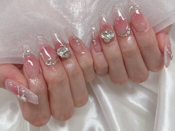 ラビィ 福岡店(Raviy)の写真/【モテ可愛は当店へ★高技術×ハイセンス】見る度に嬉しくなる、大人可愛いデザイン♪目を惹く指先に◎