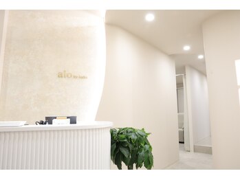 アロ(alo)の写真/Luciaグループ初となるeyelash&nail salonです！ネイル、アイ、アイブロウお任せください♪