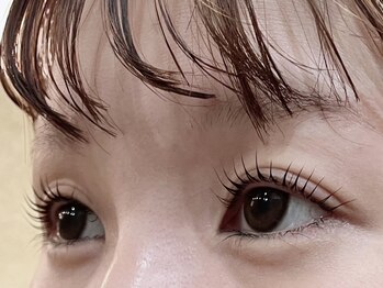 ビーハイブ ギフト ヘヤ(BeeHIVE gift HEYA)の写真/千舟通沿いでアクセス抜群◎丁寧なカウンセリング×高い技術力で初めての方も安心♪理想の目元を叶えます！