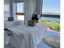 ２人同時マッサージも人気。ご予約は1日前にご連絡ください。