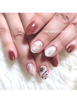 リエール(Lierre)/定額ネイル