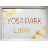 ヨサパーク ラテ 大牟田店(YOSA PARK Latte)ロゴ