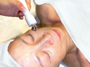 ステラ(Stella)の写真/【たるみ改善・むくみ・リフトアップ】お顔引き締めリフトアップ!しわケア・たるみ改善&むくみも解消へ♪