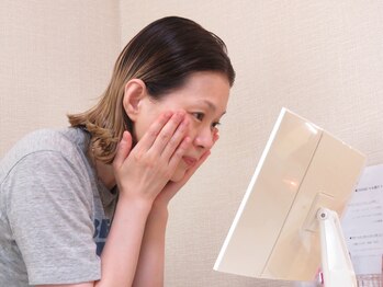 チアキ(CHIAKI)/触れたくなる肌に