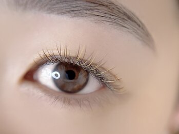 エミフィ(Emiphi)/