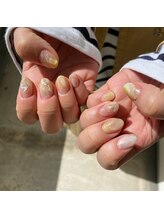 ネイルサロン アンブレラ(Umbrella)/春 ニュアンス イエローネイル