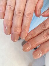 ココモネイル(cocomo nail)/ワンカラーにキラッと！