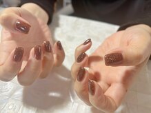 ネイルズレン サロンアンドスクール(Nails Ren Salon&school)の雰囲気(モチがいい、艶が続くとのお声もいただくジェルネイル。)