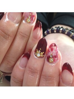 ナナズネイル 西小倉店(NANA's Nail)/やっぱり人気のボルドー
