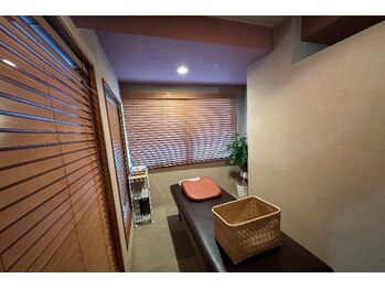 東京脊柱専門整体院/ゆったりとした半個室