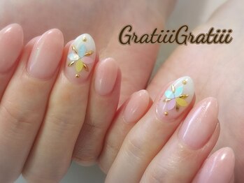 シュシュグラティ(chou chou Gratiii)/2本アート大人ネイル