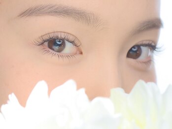 ダイヤモンドアイズ 横浜ルミネ店(DIAMOND EYES)の写真/最高級セーブル使用。お仕事柄あまり本数が付けられない方におすすめ♪エクステンションは100種類以上！