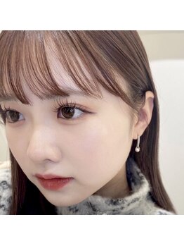 ラビィ アイラッシュ(Raviy Eyelash)/parisiennelashlift × Flatlash