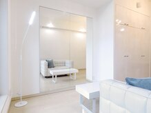 アンドチャーム(&charm)の雰囲気（自然光溢れる明るいお部屋でパーソナルカラー診断♪個室で安心）