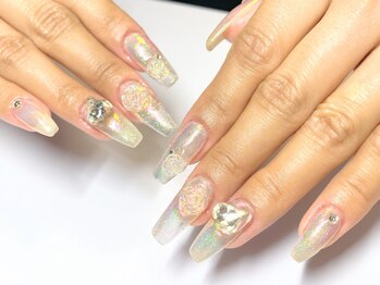 グリスター(Glister)/ワンホンネイルデザイン