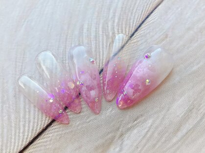 ジェムネイル(gem nail)の写真