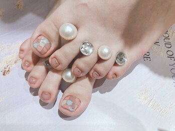 プティ ネイル(Petite nail)の写真/【全コースマッサージ付】角質ケアやマニキュアもOK！至福のフットバス＆ドライケアで褒められ素足へ♪