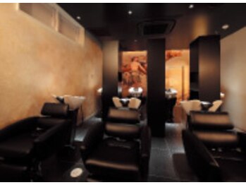 シルフ RAD心斎橋店(Sylph)/