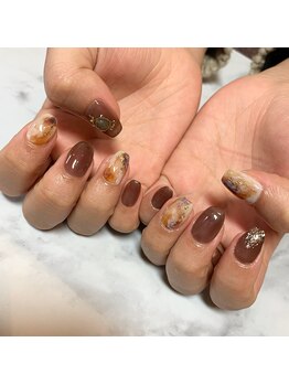 エイミー(eimy)/brown nail 