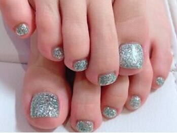 nail salon kitty【キティ】心斎橋店《フィルイン/長さ出し》【7/7 NEWOPEN（予定）】の写真/【ご新規様・ジェルワンカラーorラメグラ￥3800】低価格×高技術♪サンプル&カラ-も豊富にご用意★