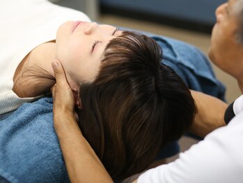 カイロ整体リリース/施術風景